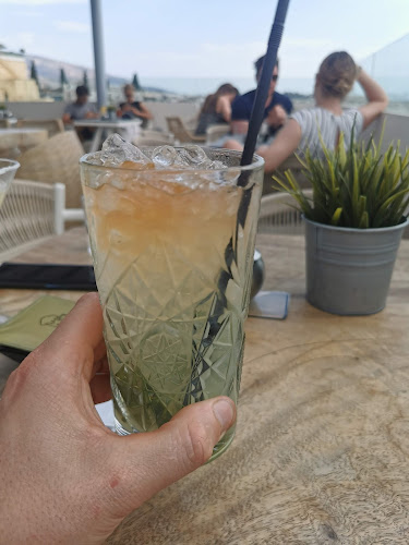 Thea Terrace Bar - Γαστρονομία και φιλοξενία