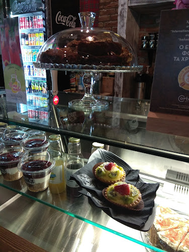 Frankie Coffee Room - Δράμα