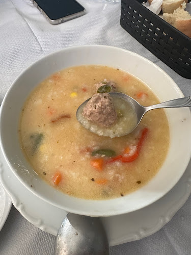 Opinii despre Restaurant 21 olive în Καλαμπάκα - Γαστρονομία και φιλοξενία