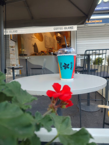 Opinii despre Coffee Island Γλυφάδα Κέντρο în Γλυφάδα - Γαστρονομία και φιλοξενία