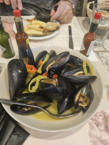 Opinii despre Μυσιρλού în Χαλάστρα - Γαστρονομία και φιλοξενία