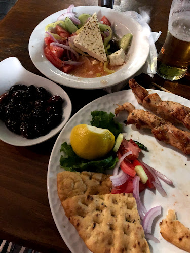 Ουζερί Ρακαριό - Γαστρονομία και φιλοξενία