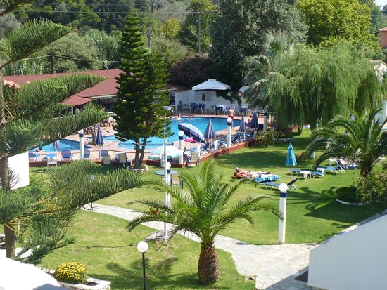 Παραδοσιακή κουζίνα Σκιάθος TIFFANY - Τρούλος