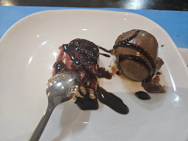 Opinii despre Αγκαλίτσας και στα Λαδάδικα în Θεσσαλονίκη - Γαστρονομία και φιλοξενία