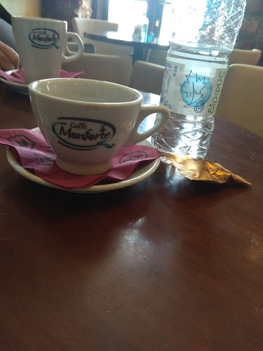 Istiaia café & bistro - Γαστρονομία και φιλοξενία