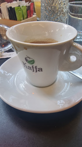 Opinii despre The Place Secret Yard în Αθήνα - Γαστρονομία και φιλοξενία