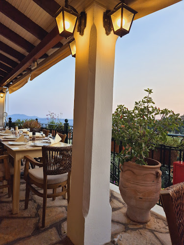 Vitamins Taverna - Γαστρονομία και φιλοξενία