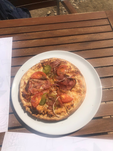 Comentarii opinii despre Brachera Beach Bar