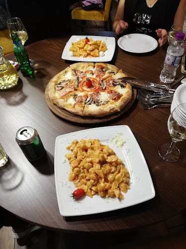 Opinii despre La Salentina Pizza - Pasta în Αγ. Αθανάσιος - Γαστρονομία και φιλοξενία