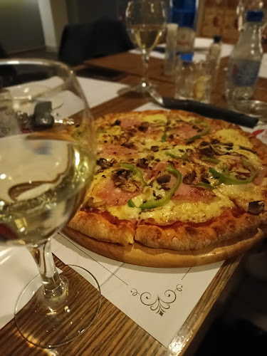 Opinii despre Terazza di legno (Pizza-bar) în Βραχναίικα - Γαστρονομία και φιλοξενία