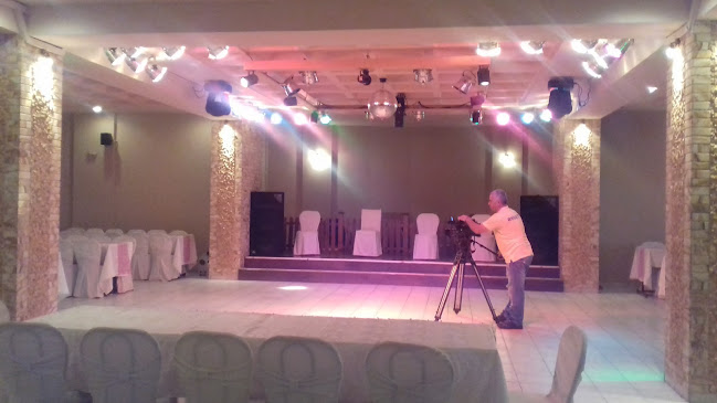 Comentarii opinii despre Κέντρο Δεξιώσεων "Καλτσάς"