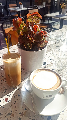 Θερμοπυλων 21, Αλμυρός 371 00