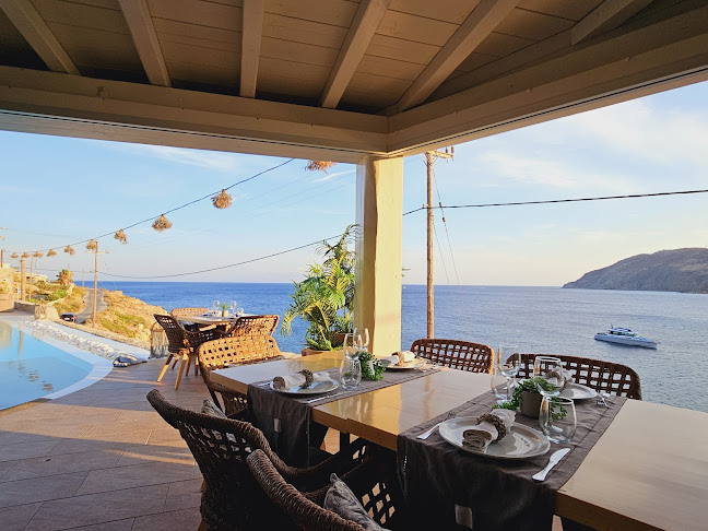 Salty Houses Pool Bar & Restaurant - Μύκονος