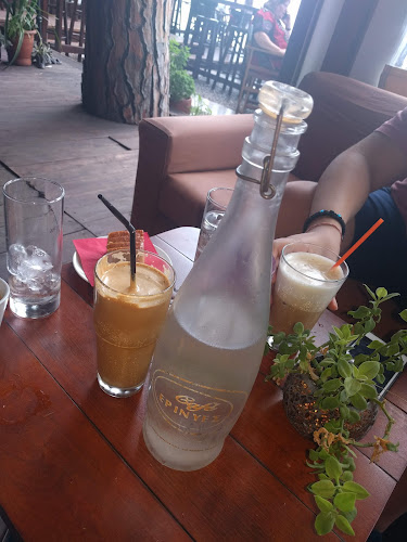 Opinii despre Ερινύες Cafe Bar în Νέα Μάκρη - Γαστρονομία και φιλοξενία