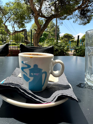 Comentarii opinii despre J n' S Coffee