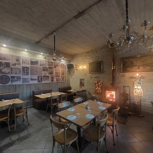 Στην Πόλη - Γαστρονομία και φιλοξενία