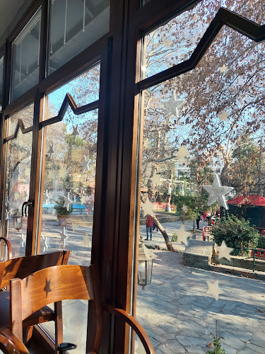 Καφε Κηπος - Δράμα