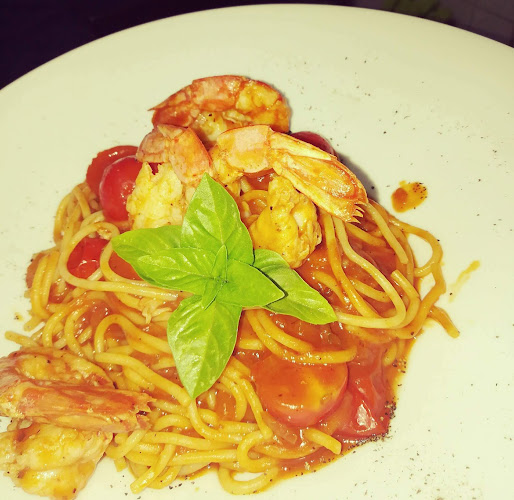 Paradisos All Day Restaurant Bar - Γαστρονομία και φιλοξενία