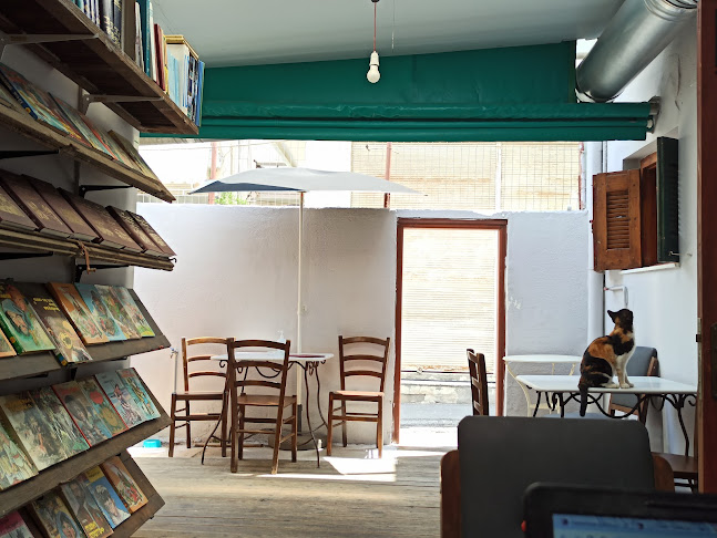 "Το Βιβλίο" καφέ