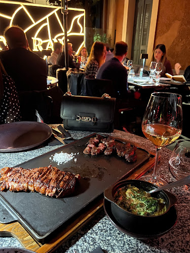 Drakoulis Dry & Raw Kifisia - Γαστρονομία και φιλοξενία