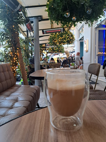 Comentarii opinii despre BUTLER