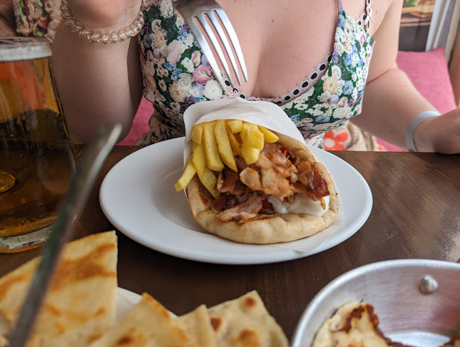 Γουρουνάκια Παστίδας - Γαστρονομία και φιλοξενία