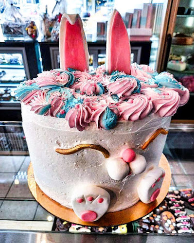 BONJOUR Patisserie - Γαστρονομία και φιλοξενία