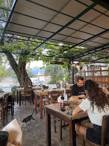 ΛΑΔΟΚΟΛΛΑ Παραδοσιακή Ψησταριά - Τεμπλόνι