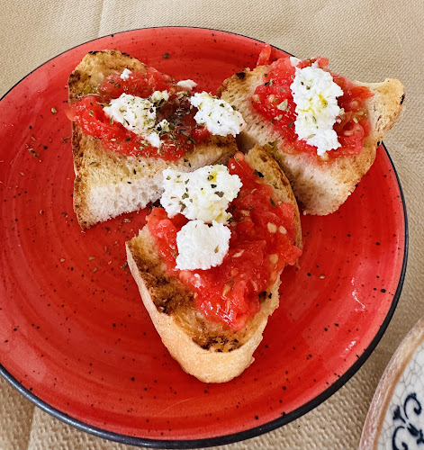 Κάτι Ψένεται