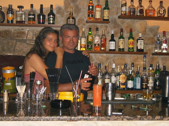 Opinii despre Axinos Bar în Σύμη - Γαστρονομία και φιλοξενία