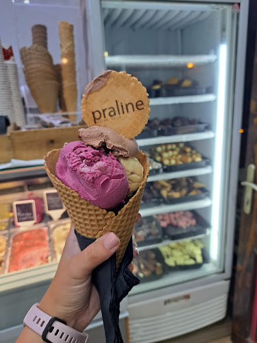 Praline Boutique Pastry - Γαστρονομία και φιλοξενία