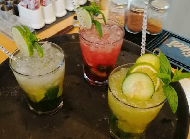 Opinii despre Mojito cocktail bar în Αφυσσος - Γαστρονομία και φιλοξενία