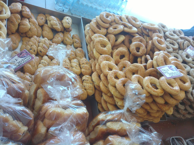 Opinii despre Φούρνος Ισιρη în Άρτεμις - Γαστρονομία και φιλοξενία