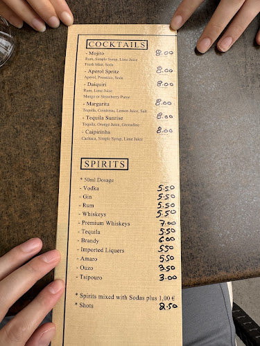 Opinii despre Xenia coffee & snacks în Κέρκυρα - Γαστρονομία και φιλοξενία