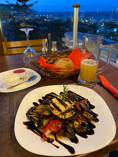 Amfithea Roof Garden Restaurant Bar - Γαστρονομία και φιλοξενία