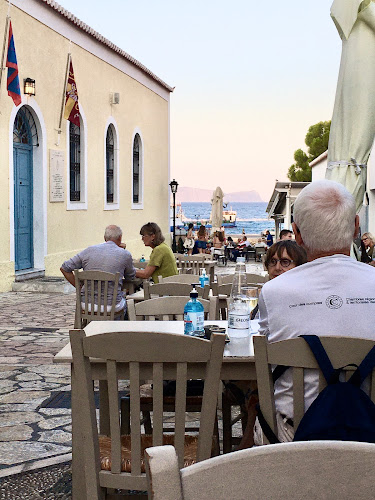 Opinii despre AGIOS Spetses în Σπέτσες - Γαστρονομία και φιλοξενία