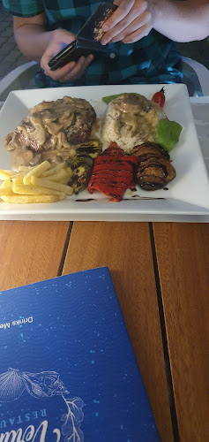 Opinii despre Veranda Family Restaurant în Λιμένας Χερσονήσου - Γαστρονομία και φιλοξενία