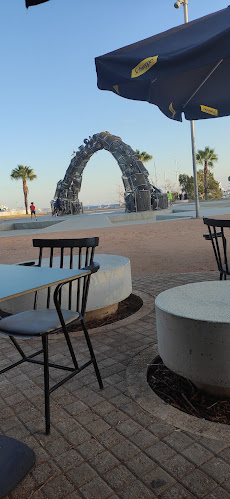 Πλ. Αλεξάνδρας 5, Πειραιάς 185 34