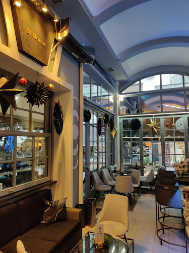 Cafe Di Marco - Δράμα