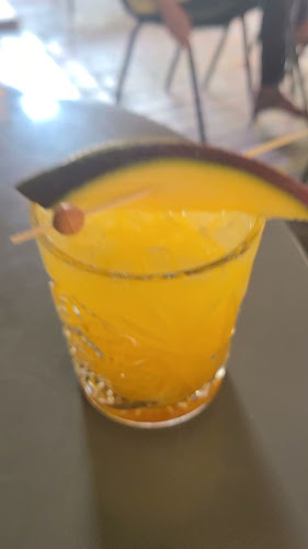 Rooster - Γαστρονομία και φιλοξενία