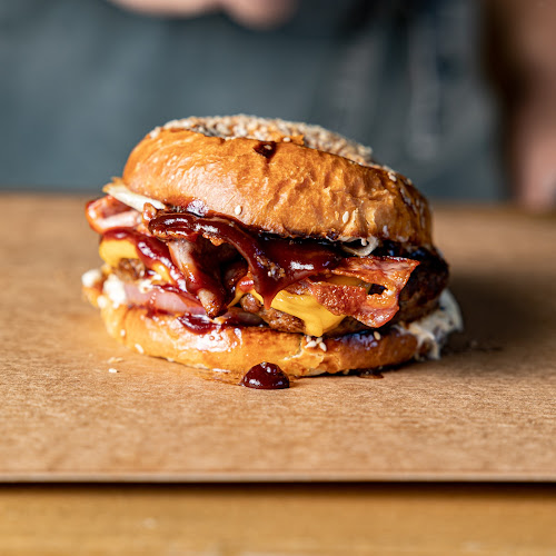 What The Food - Γαστρονομία και φιλοξενία