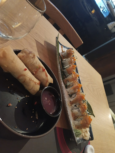 Comentarii opinii despre Mirai Sushi & cocktail bar