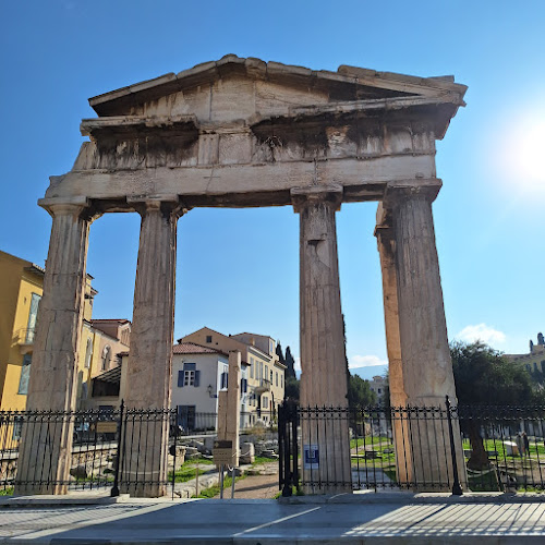 Ταβέρνα Η Ακρόπολη - Γαστρονομία και φιλοξενία