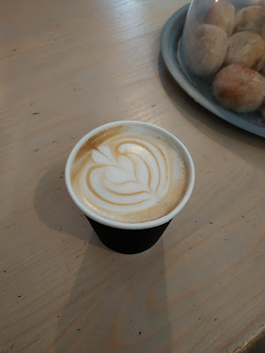 Μεταμορφώσεως 25, Κιάτο 202 00