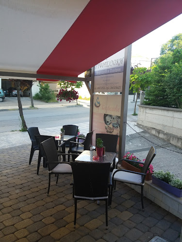 Cup cake cafe delivery