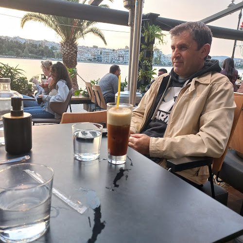 Opinii despre Frenzi Cafe în Χαλκίδα - Γαστρονομία και φιλοξενία