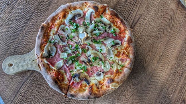 Dj's Pizza & Pasta Thassos - Γαστρονομία και φιλοξενία