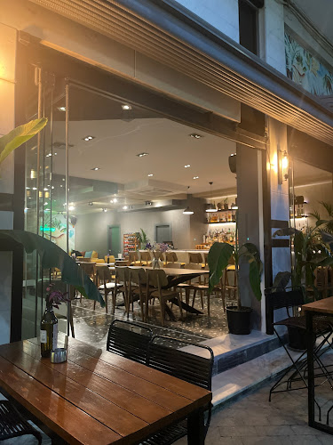 Λεωφ. Εγνατίας 22, Ασπροβάλτα 570 21