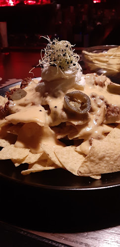 Opinii despre Arch Beer House în Περιστέρι - Γαστρονομία και φιλοξενία