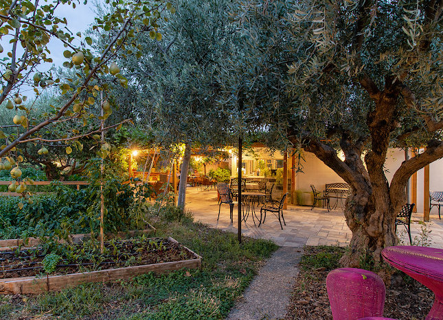 Κυργίων, Βάρη 166 72